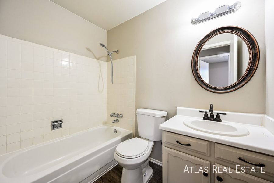 Building Photo - 15876 E Cornell Pl