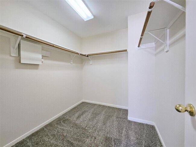 Building Photo - 24402 Cornell Park Ln