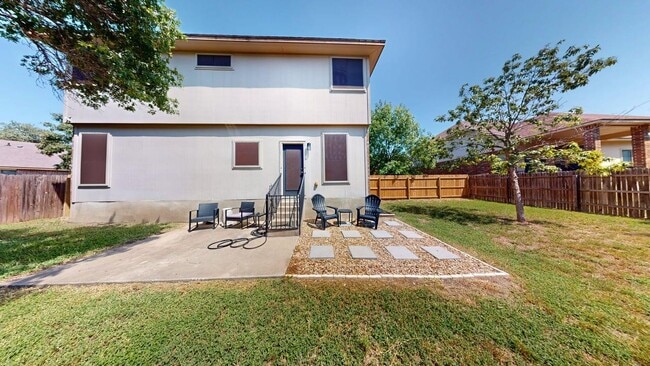 Building Photo - 6705 Rosita Oak Dr