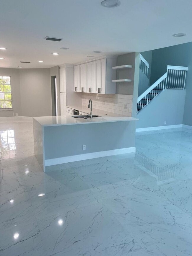 Building Photo - 17100 Boca Club Blvd