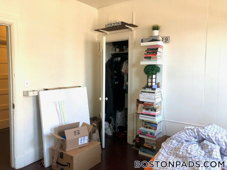 Building Photo - 201 Harvard Ave