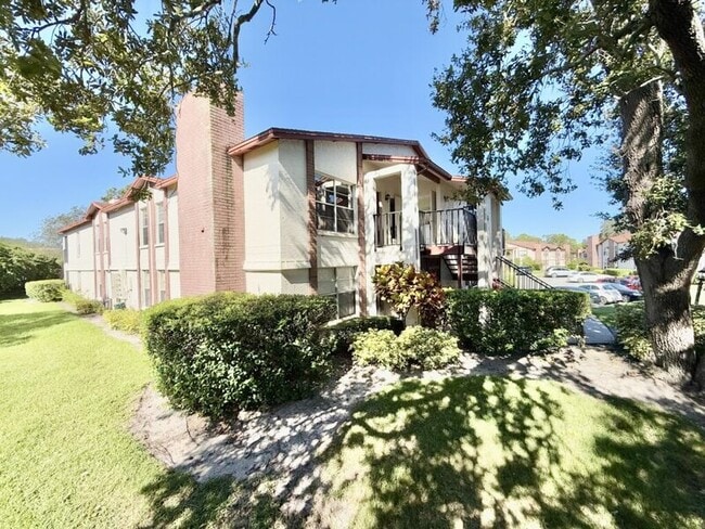 Building Photo - 3455 Countryside Blvd