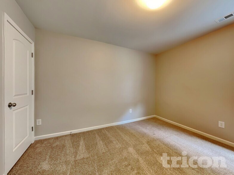 Building Photo - 2079 Aragon Lane