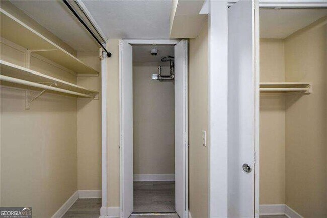 Building Photo - 620 Peachtree St NE