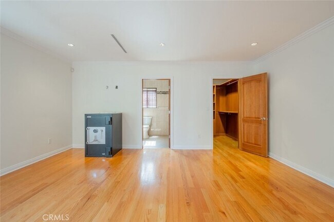 Building Photo - 1328 Grandview Ave