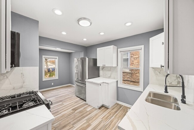 Building Photo - 9740 S Prairie Ave