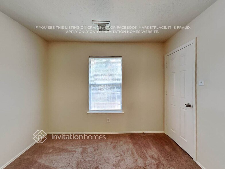 Building Photo - 17823 Kerrybrook Ln