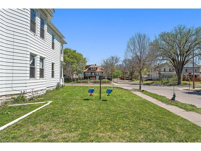 Building Photo - 2703 N Humboldt Ave