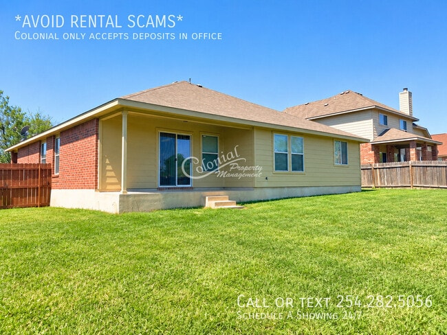 Building Photo - 419 W Iowa Dr