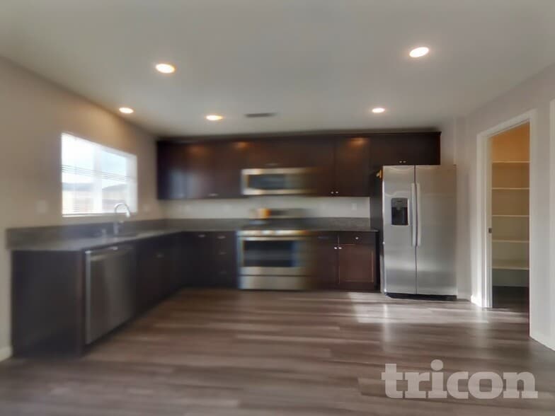 Building Photo - 904 Convair Ct