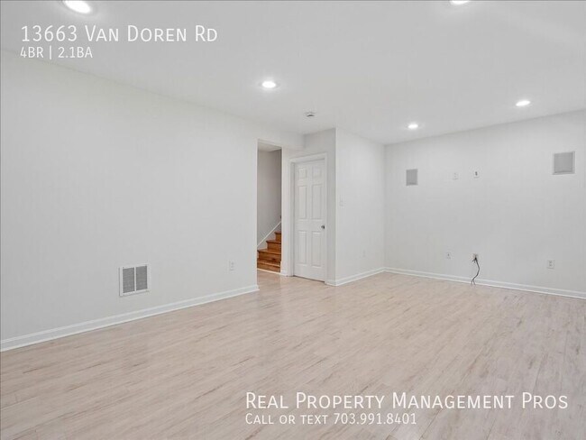 Building Photo - 13663 Van Doren Rd