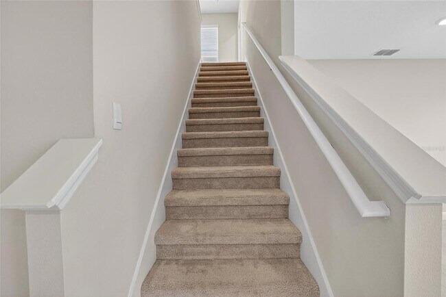 Building Photo - 2546 Warren Acrs Blvd