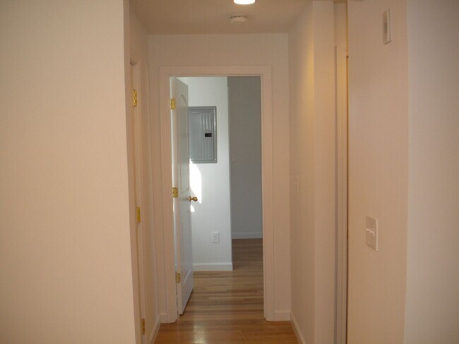 Building Photo - Condorhosdav Trust