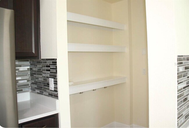Building Photo - 6206 Scarlet Darter Wy