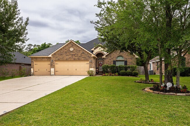 Building Photo - 33311 Greenfield Forest Dr