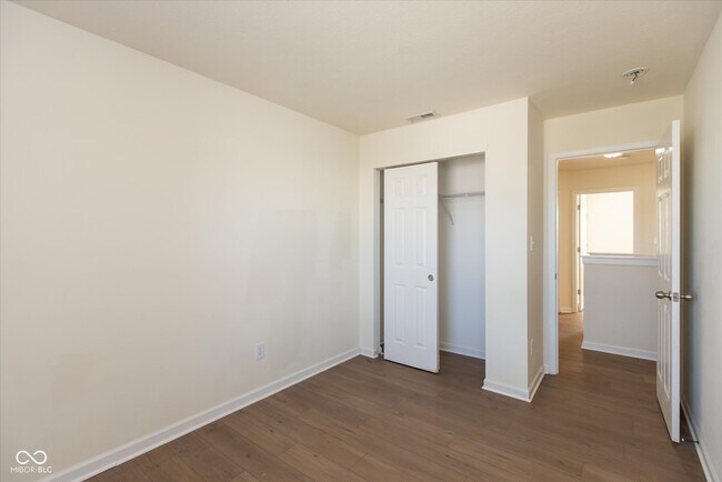 Building Photo - 1051 Taurus Ct