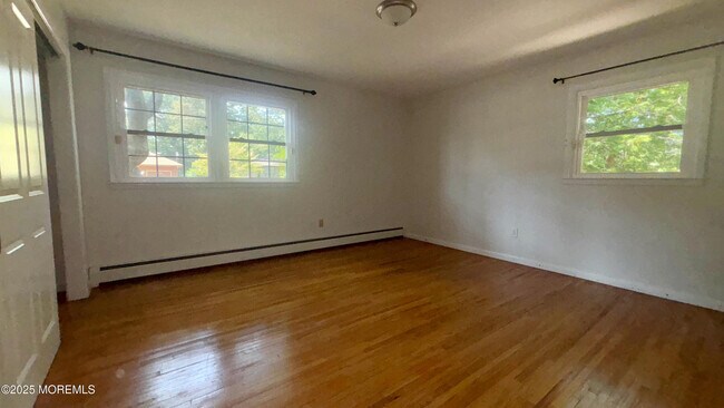 Building Photo - 1409 Wallach Dr