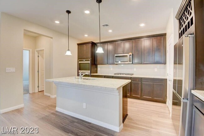 Building Photo - 4148 Elegant Chateau St