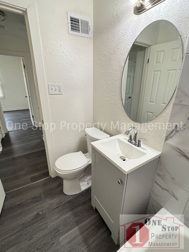 Building Photo - Beautiful 3 Bedroom 1 Bathroom in Kansas City