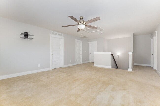 Building Photo - 149 Kingston Drive