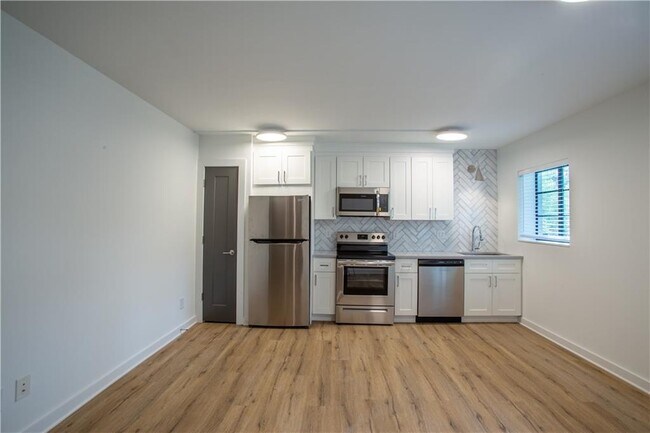 Building Photo - 43 25th St NW