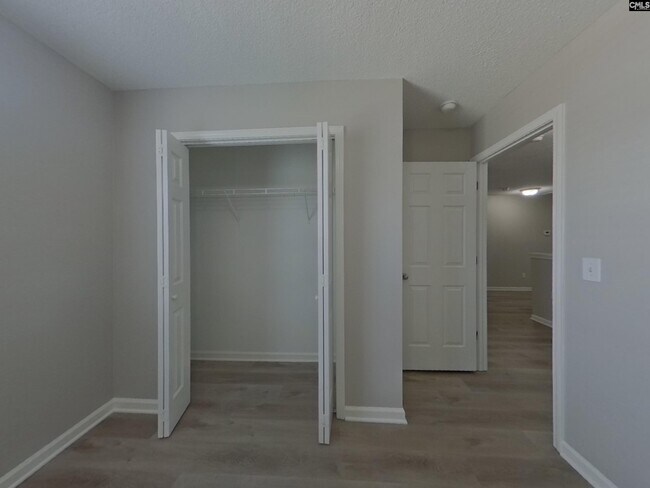 Building Photo - 235 Drooping Leaf Ln