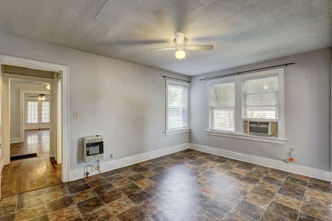 Building Photo - 1 Bed 1 Bath apartment in Okc close to Plaza District!