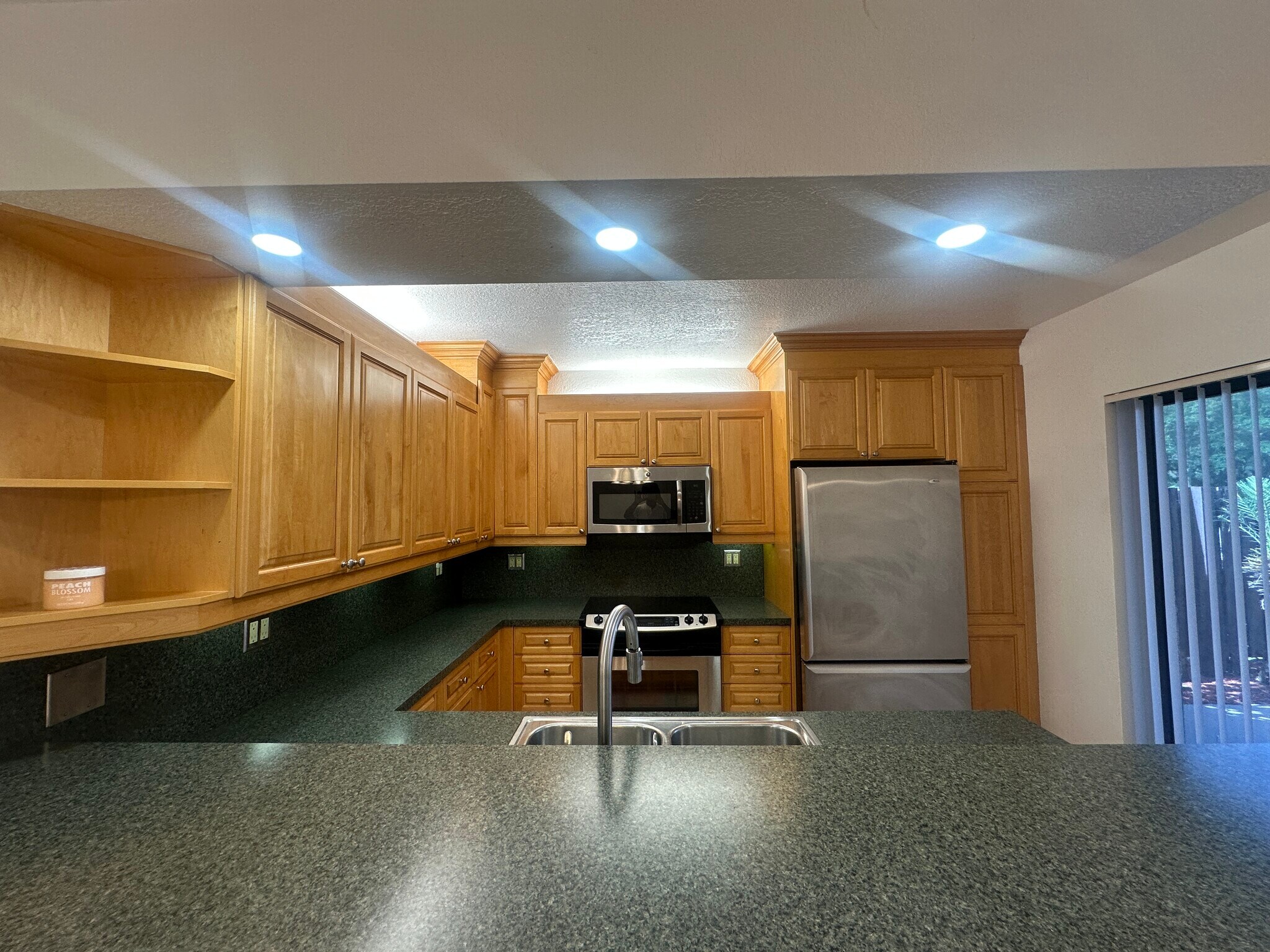 Building Photo - 8559 Boca Rio Dr