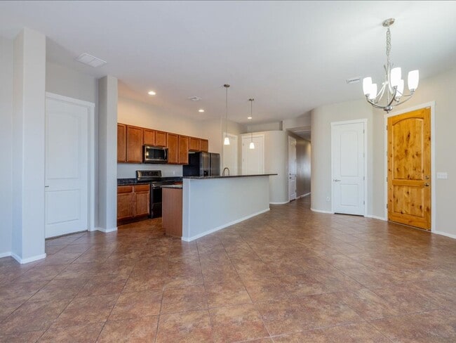 Building Photo - 8721 E Perry Park Cir