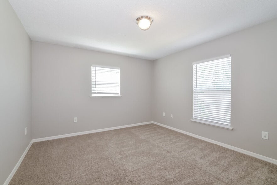 Building Photo - 3667 Queens Cove Blvd