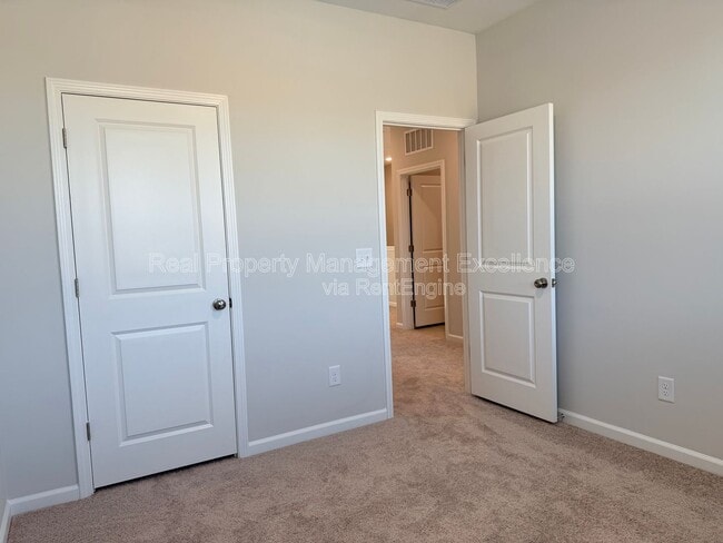 Building Photo - 2805 Carbondale Ct