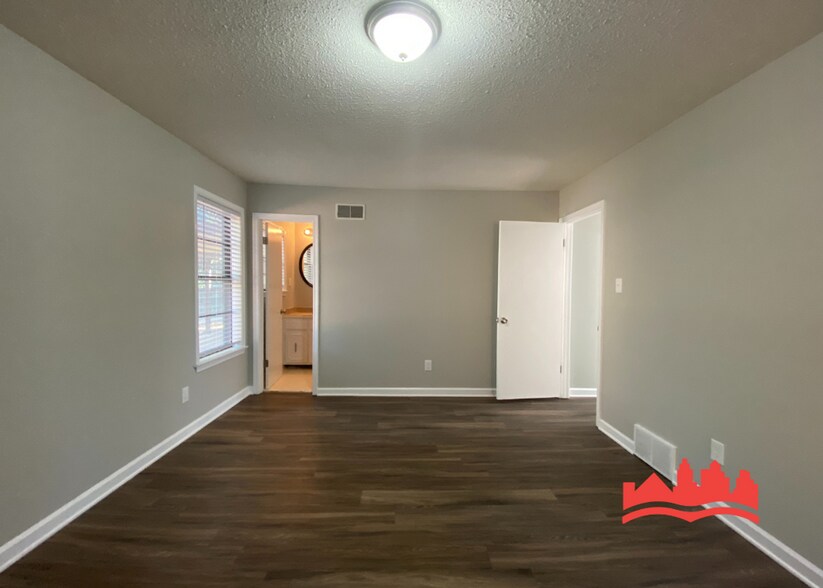Building Photo - 1434 Hardwood Trail
