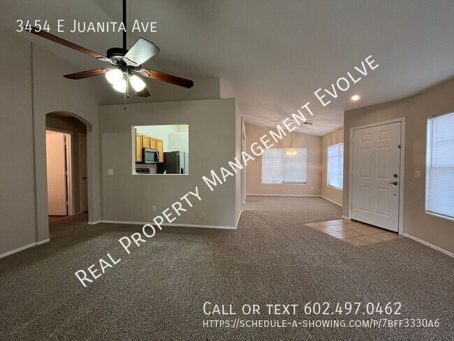 Building Photo - Lovely Gilbert Home!