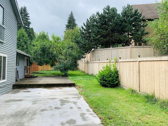 Building Photo - Issaquah 4 bd 3 bath single family house f...