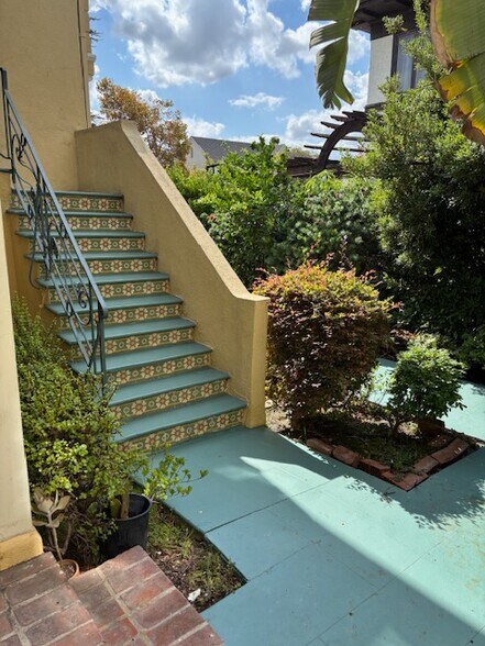 stair front outside. up unit. - 703 Lorraine Blvd