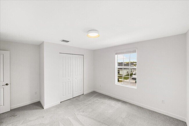 Building Photo - 6338 Windwood Wy