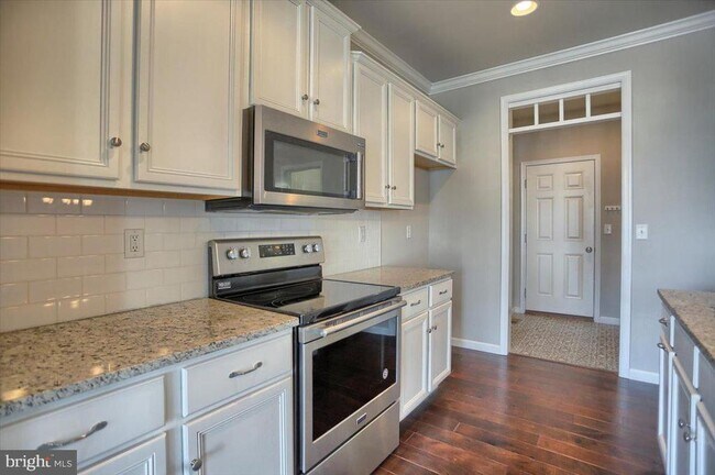Building Photo - 1681 Haralson Dr