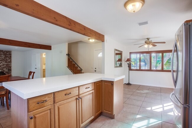 Building Photo - 543 Edna Way