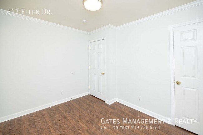 Building Photo - 617 Ellen Dr