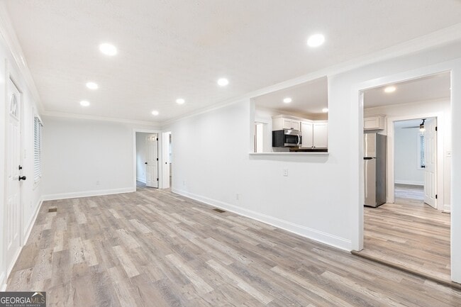 Building Photo - 4175 Cottage Ln