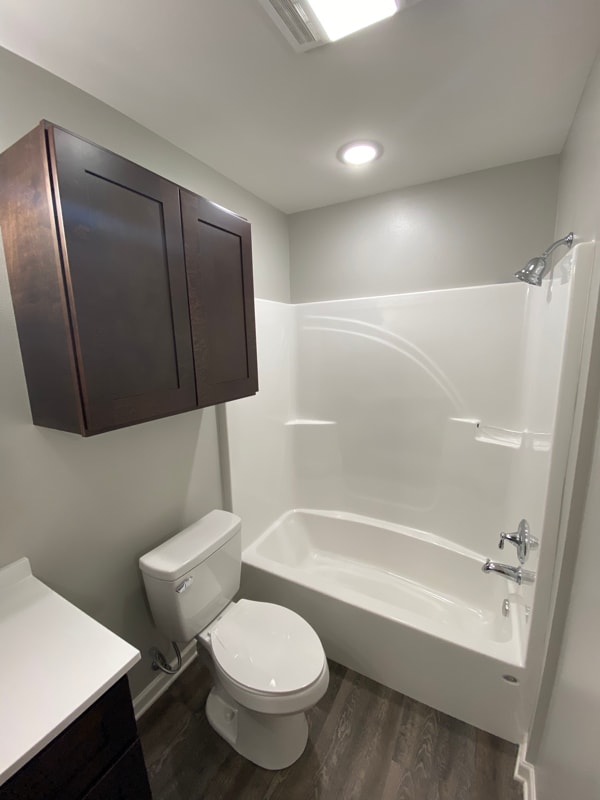 Building Photo - 136 Duplantis St