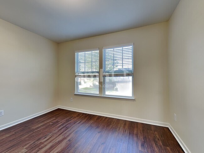 Building Photo - 4311 Hampstead Heath Dr