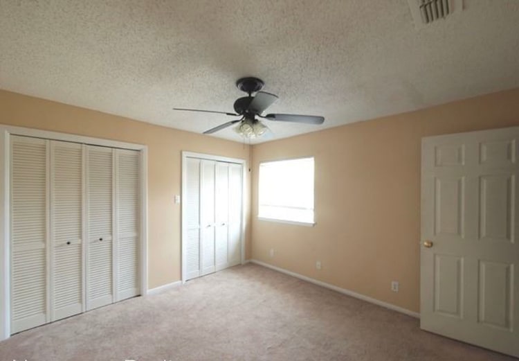 Master bedroom - 2102 Hinkle Ave