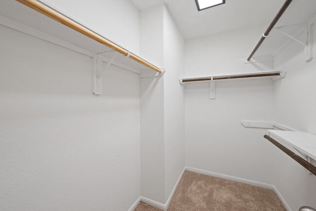 Building Photo - 3027 Lockeridge Village Dr