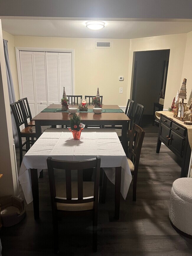 DINING ROOM - 46 Strasbourg Dr