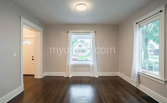 Building Photo - 1512 Binney St