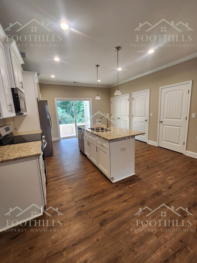 Building Photo - 113 Cypress Run