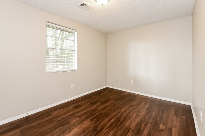 Building Photo - 3033 Millstone Ct SW