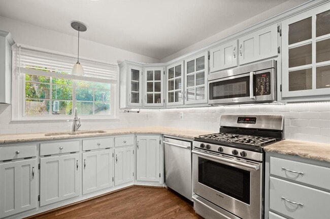 Building Photo - 5805 Bull Creek Rd