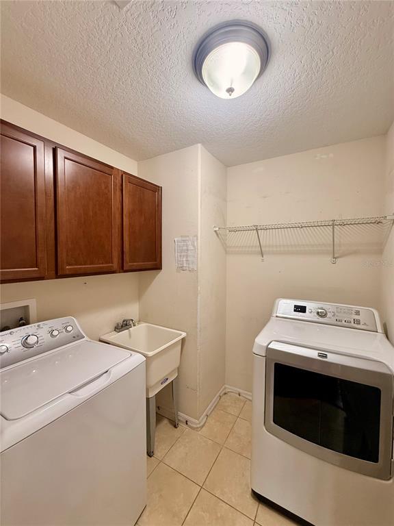 Building Photo - 9412 Strongbark Ln
